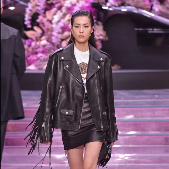 AUTHENTIC new VERSACE T-shrit from RUNWAY for Men XXL but fits like L or XL - Picture 4 of 14